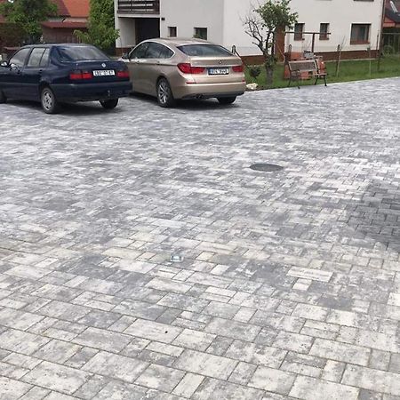 Apartman Gabriela Roudne Bagian luar foto