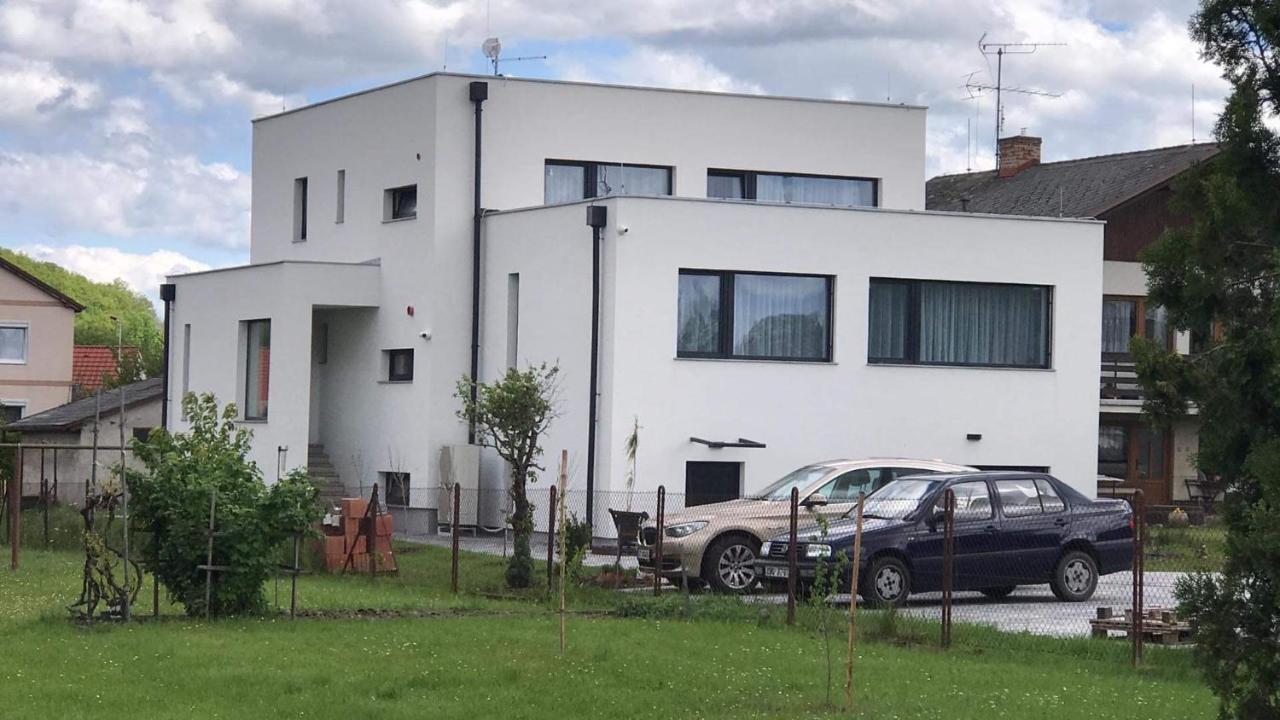 Apartman Gabriela Roudne Bagian luar foto